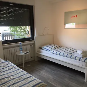 Apartment Nahe Messe Und Flughafen, Düsseldorf